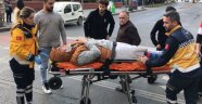 Ters yönden gelen motosiklet sürücüsü yayaya çarptı