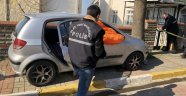 Otomobil içerisinde ölü bulundu