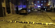 Bacağından vurdukları şahsı bagaja koyup kaçırdılar