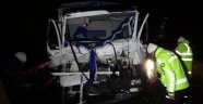 Samsun'da kamyon tıra arkadan çarptı: 2 yaralı