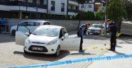 Polis memuru kız arkadaşını silahla vurarak öldürdü