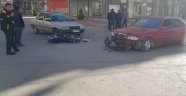 Otomobil ile motosiklet çarpıştı: 1 yaralı