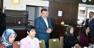 "Ana gibi yar Bağdat gibi diyar olmaz"