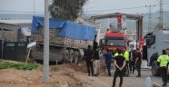 Freni boşalan tır polis noktasına daldı: 2 Yaralı