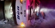 Yolcu otobüsü devrildi: 37 yaralı