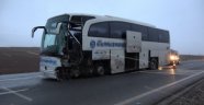 Hafif ticari araç yolcu otobüsüne çarptı: 1 ölü 1 yaralı