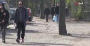 Almanya'da halk korona tedbirlerine uymuyor