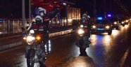 Polislere alkışlı kutlama!