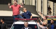 Bolsonaro Covid-19 önlemlerine karşı düzenlenen protestoya katıldı