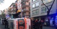Ambulans ile otomobil çarpıştı: 3 yaralı