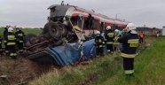 Polonya'da tren kazası: 2'si ağır 14 yaralı