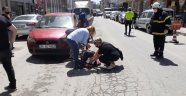 Ticari taksinin çarptığı genç kız yaralandı