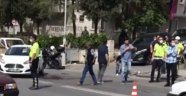 Motosiklet ile otomobil çarpıştı: 1 ölü