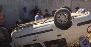 Kaza yapan otomobil ters döndü: 5 yaralı