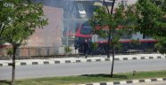 Tren yolunda çıkan ot yangını korkuttu