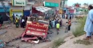 Pakistan'da yolcu otobüsü kaza yaptı: 9 ölü 28 yaralı