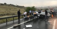 Otomobiller çarpıştı: 1'i ağır 3 yaralı