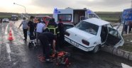 İki otomobil çarpıştı 8 kişi yaralandı