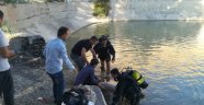 Serinlemek için girdiği gölette boğuldu