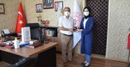Gençlik ve Spor İl Müdüründen ödülünü aldı