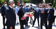 Kasapoğlu Büyükşehir Belediyesini ziyaret etti