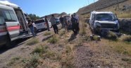 Sivas'ta otomobil takla attı: 4 yaralı