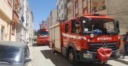 Binanın havalandırma boşluğunda çıkan yangın korkuttu