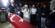Şehit polis Kürtçe ağıtlarla toprağa verildi
