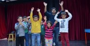 Büyükşehir Belediyesinden otistik engelli çocuklara tiyatro eğitimi