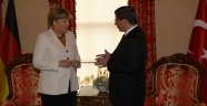 Davutoğlu ve Merkel'den önemli açıklamalar