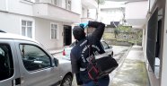 Ablasına kızdı kendini bıçakladı