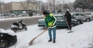 Adıyaman'da kar hayatı felç etti