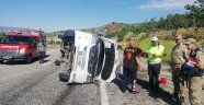 Adıyaman'da minibüs takla attı: 18 yaralı