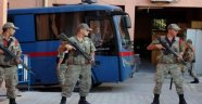 Adliye sevk edilen askerlerden 63'ü serbest bırakıldı