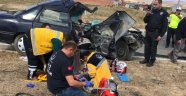 Afyonkarahisar'da trafik kazası: 2 ölü 1 ağır yaralı