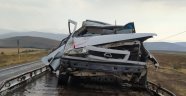 Ağabey kardeş bu araçtan sağ çıktı!