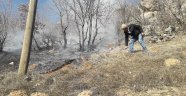 Ağaçlık alandaki yangına vatandaşlar müdahale etti