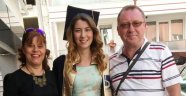Aile boyu aynı üniversiteden mezun oldular