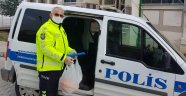 Akçadağ'da yaşlıların alışverişi polisten
