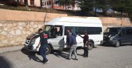 Akrabasının minibüsüne ateş açtı: 1 ölü