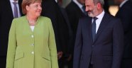 Almanya Başbakanı Merkel, Ermenistan'da