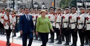Almanya Başbakanı Merkel Makedonya'da