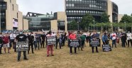 Almanya'da düğün salonu sahiplerinden protesto