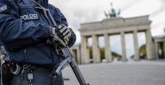 Almanya'da PKK yandaşlarına baskın
