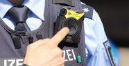 Almanya'da polisler vücut kamerası ile devriye gezecek
