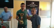 Amatörün Şampiyonları Kupalarını Aldı