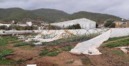 Anamur'da hortum seraları yıktı