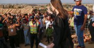 Angelina Jolie, Arakanlı Müslümanları ziyaret etti