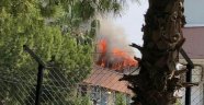 Antalya'da dubleks kat cayır cayır yandı