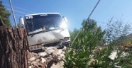 Antalya'da tur midibüsü kaza yaptı: 28 yaralı